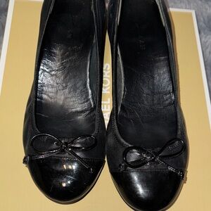 Cole Hahn x Nike | Black 1.5 inch heel with Bow Detail